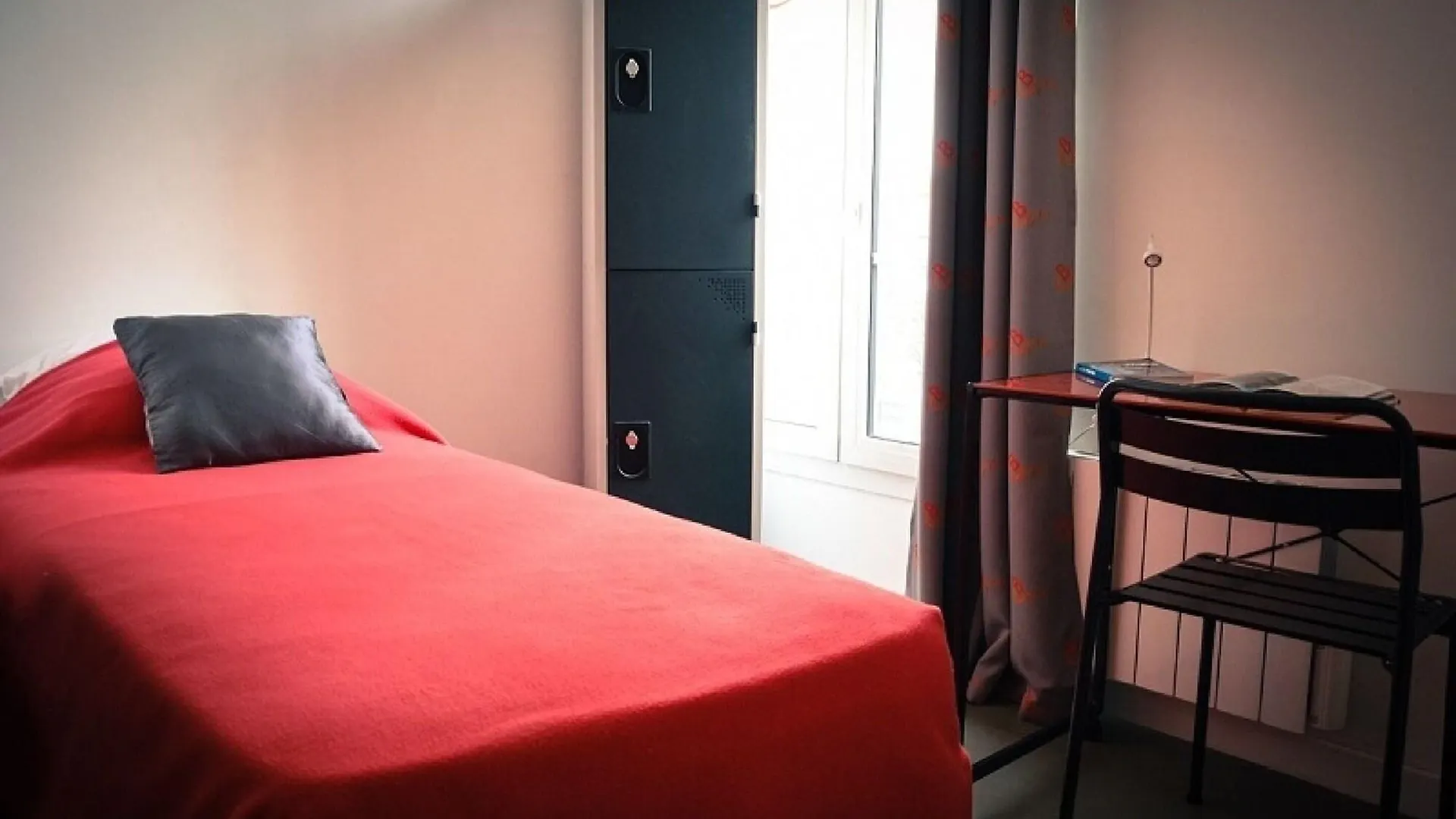 Beautiful Belleville Hotel & Hostel Paris