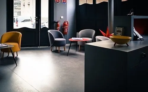 Beautiful Belleville Hotel & Hostel Hostel