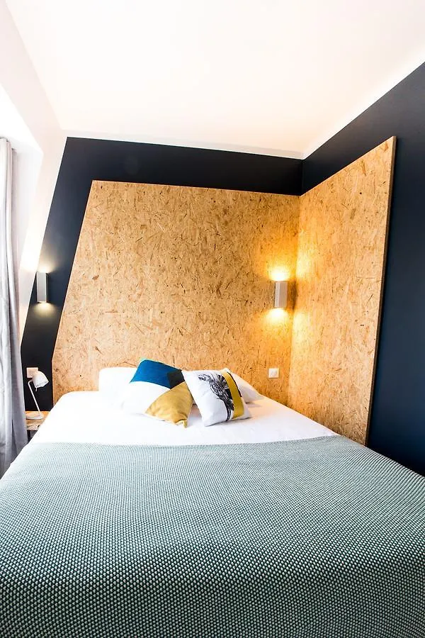 Beautiful Belleville Hotel & Hostel Hostel *